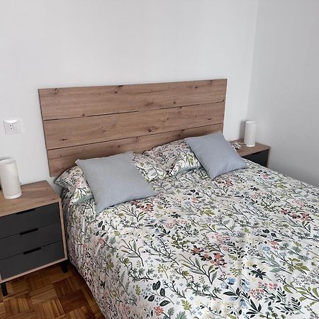Acogedor Apartamento Con Vistas A La Catedral Y Parking Oviedo Exterior photo