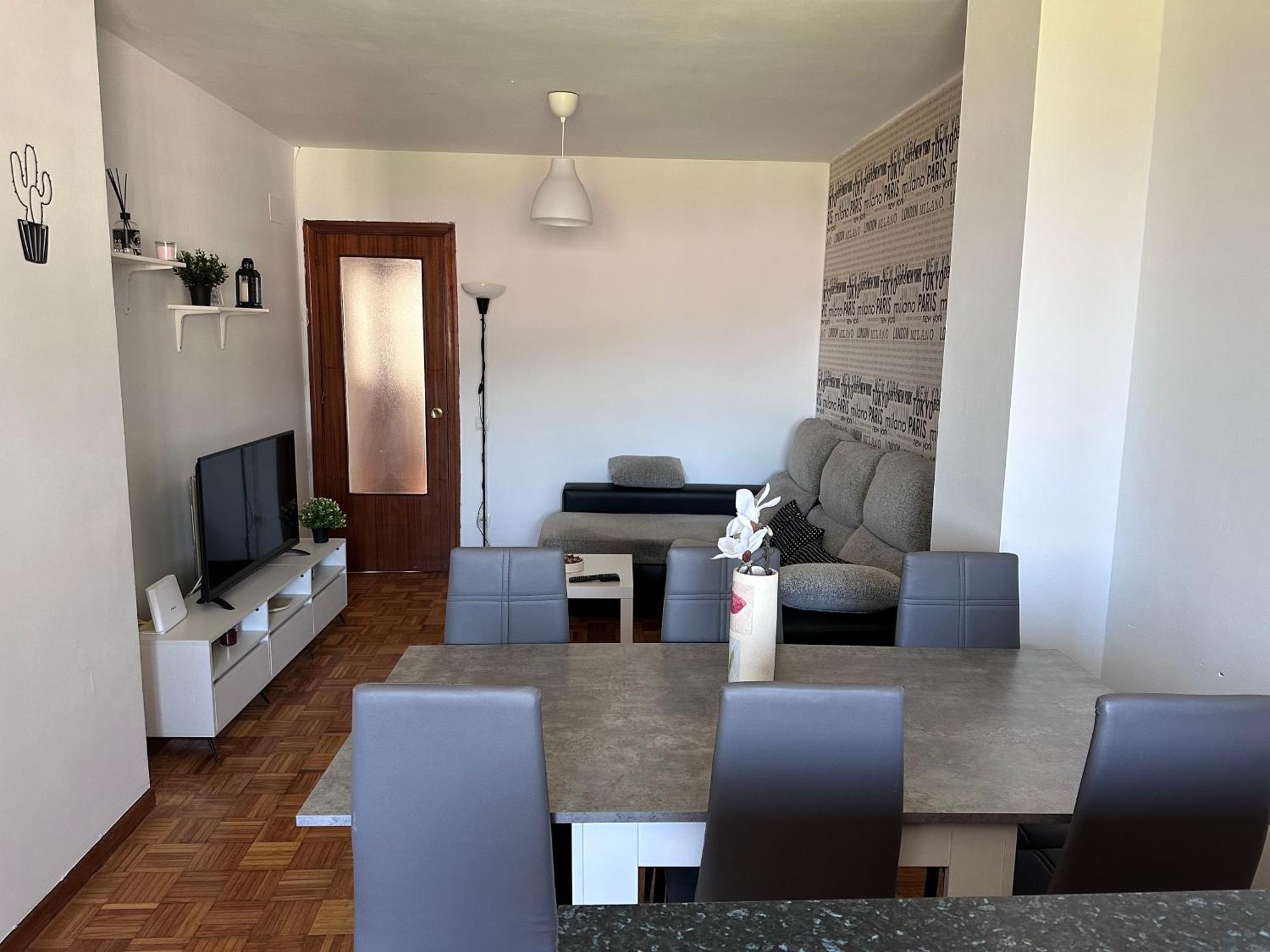 Acogedor Apartamento Con Vistas A La Catedral Y Parking Oviedo Exterior photo