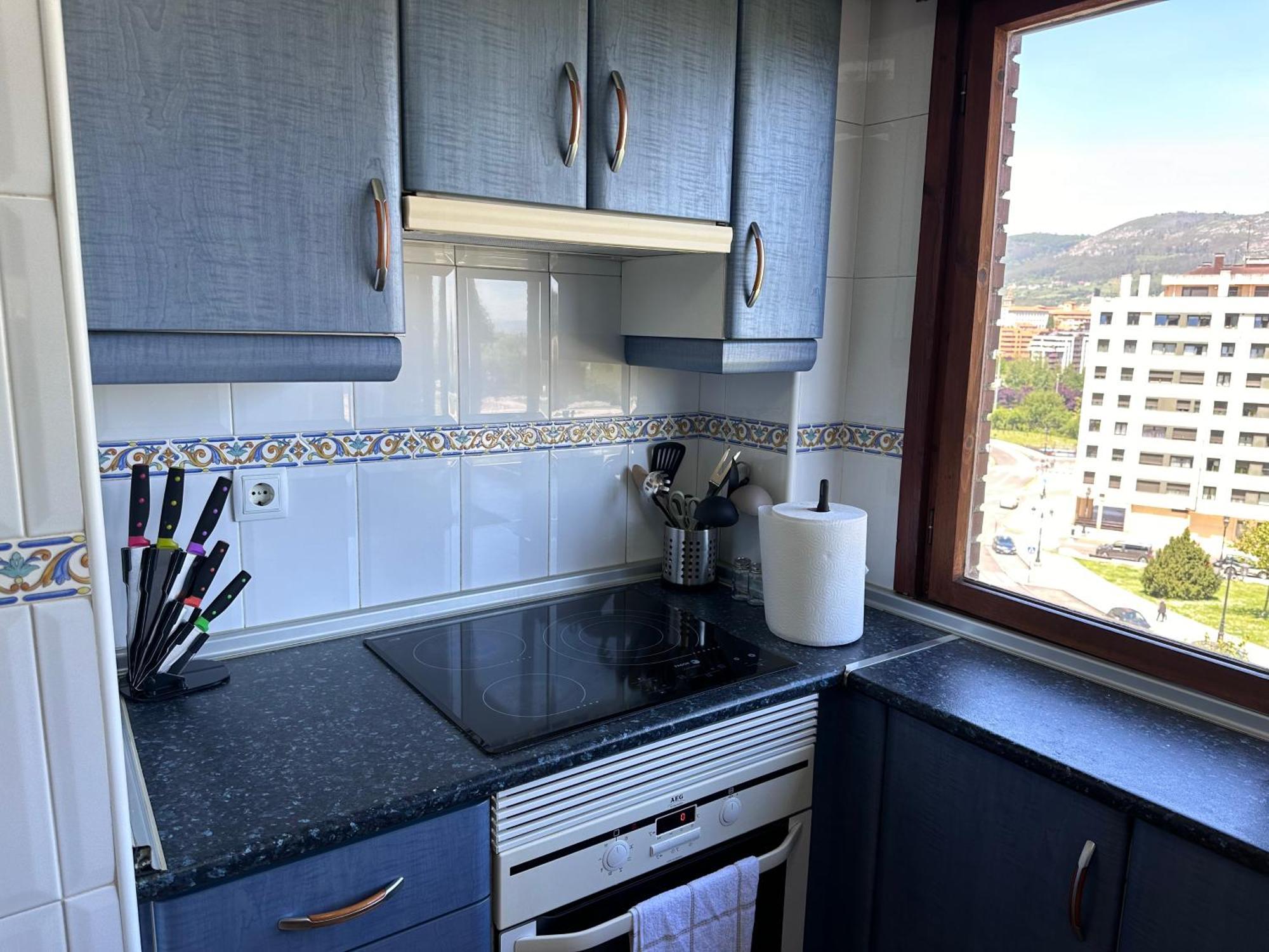 Acogedor Apartamento Con Vistas A La Catedral Y Parking Oviedo Exterior photo